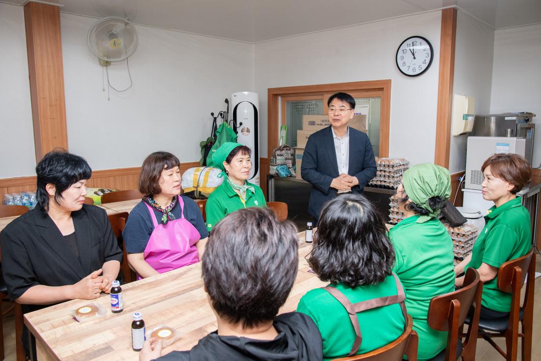 20250612_금정구 새마을부녀회 월례회의_1.jpg