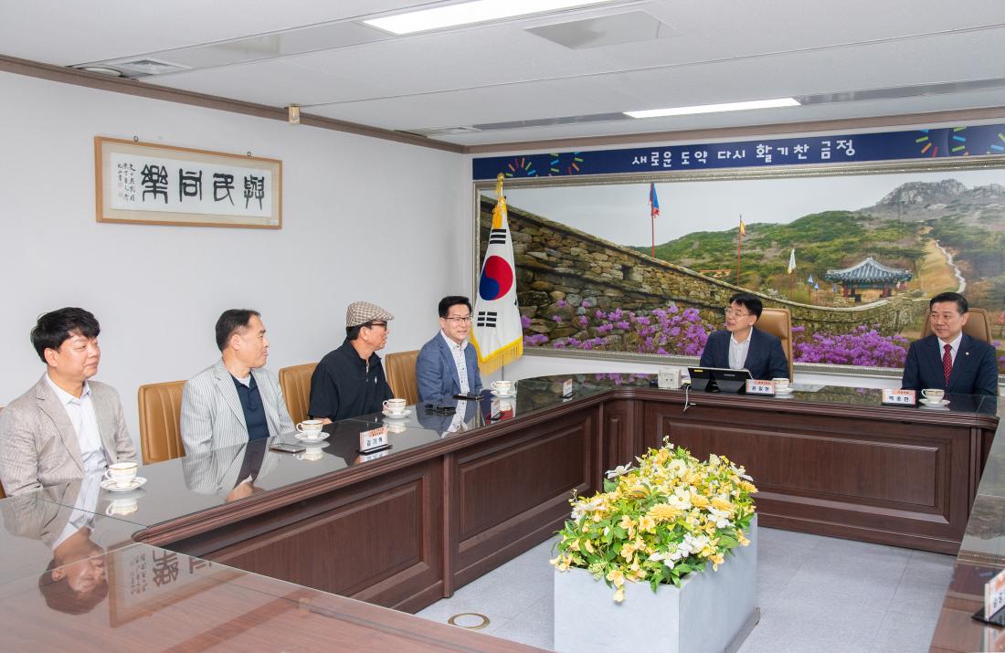 20250617_금정구복지회, 이웃돕기 성품 기탁_4.jpg
