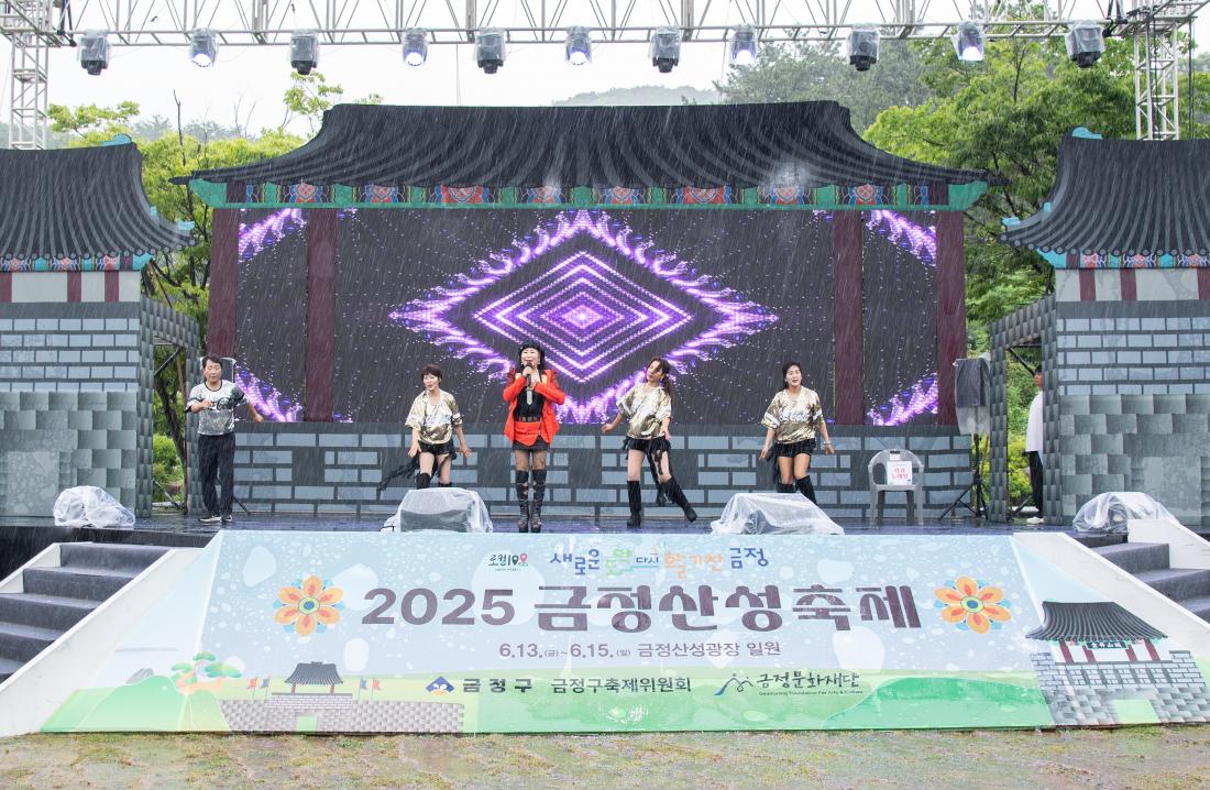 20250614_럭키노래방예선&백일장_19.jpg
