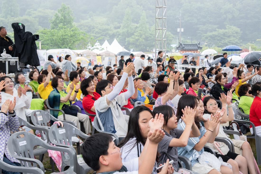 20250614_변검 공연_10.jpg