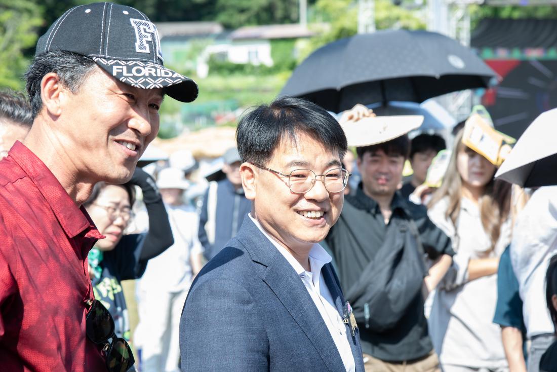 20250615_금정산성축제 부스방문_6.jpg