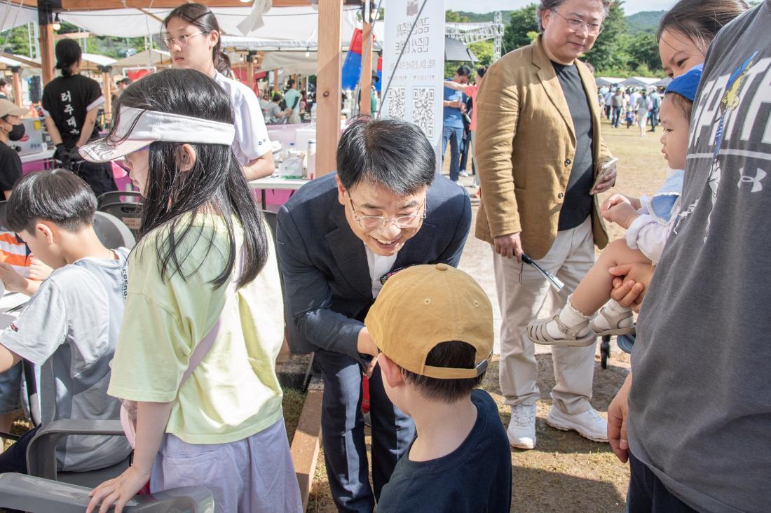 20250615_금정산성축제 부스방문_10.jpg