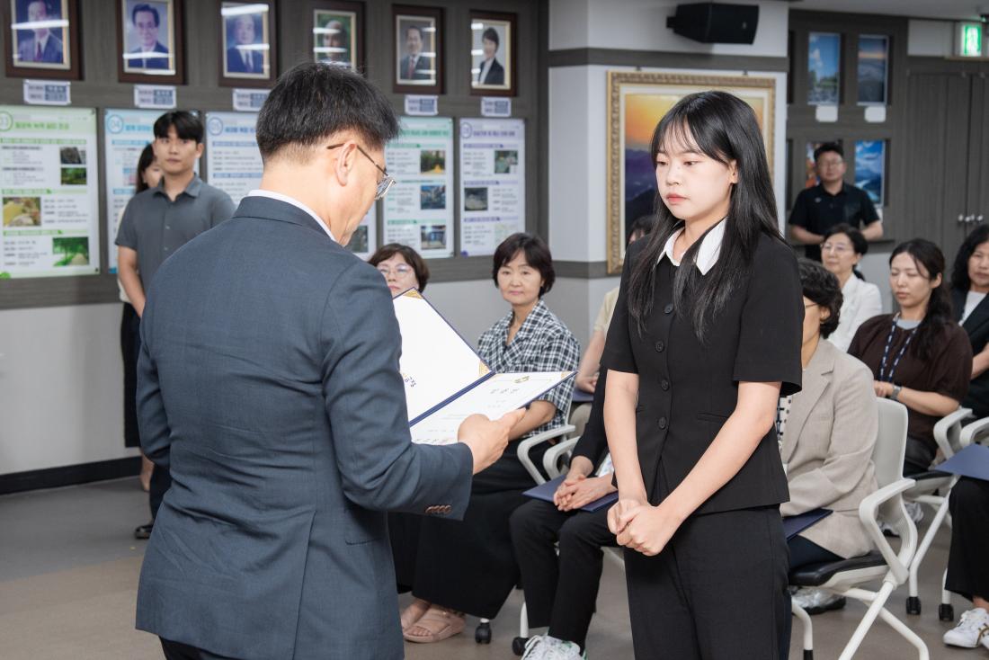 20250630_승진.전입.전보.신규 직원 임용장 수여식_47.jpg