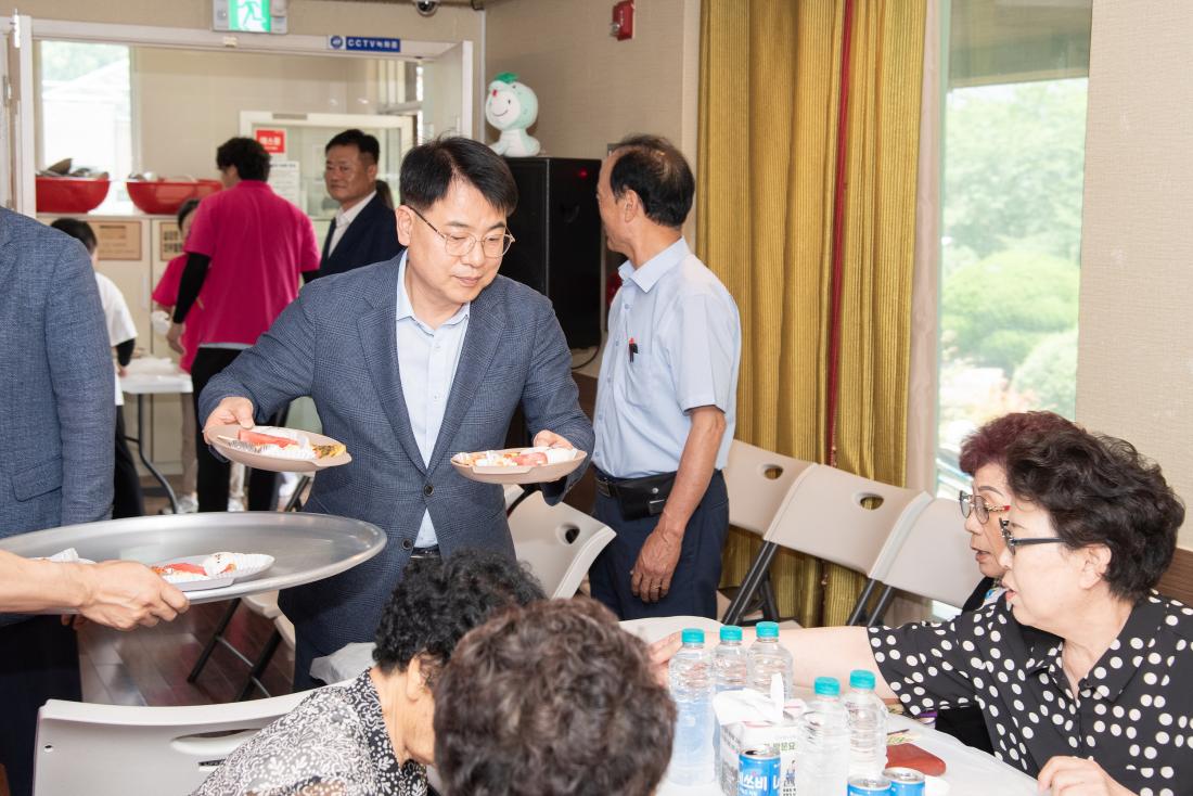 20250708_남광종합사회복지관, 여름철 보양식 나눔 행사_9.jpg