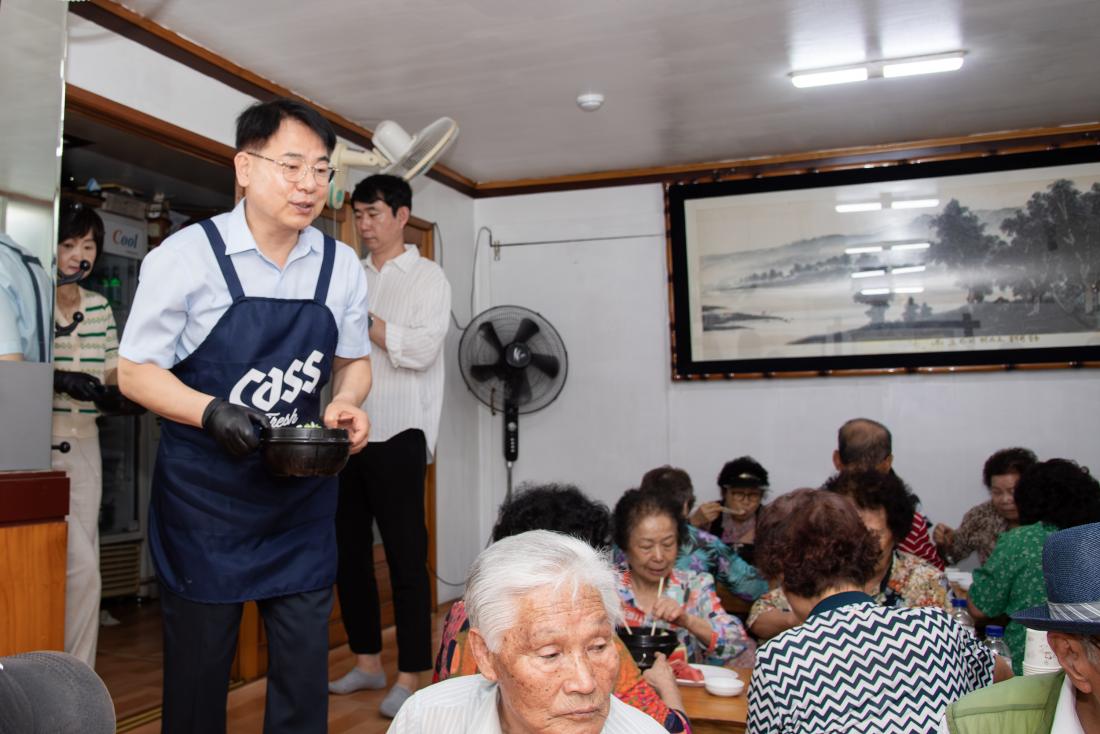 20250710_금사회동동 새마을부녀회, 건강한 여름나기 삼계탕 나눔행사_4.jpg