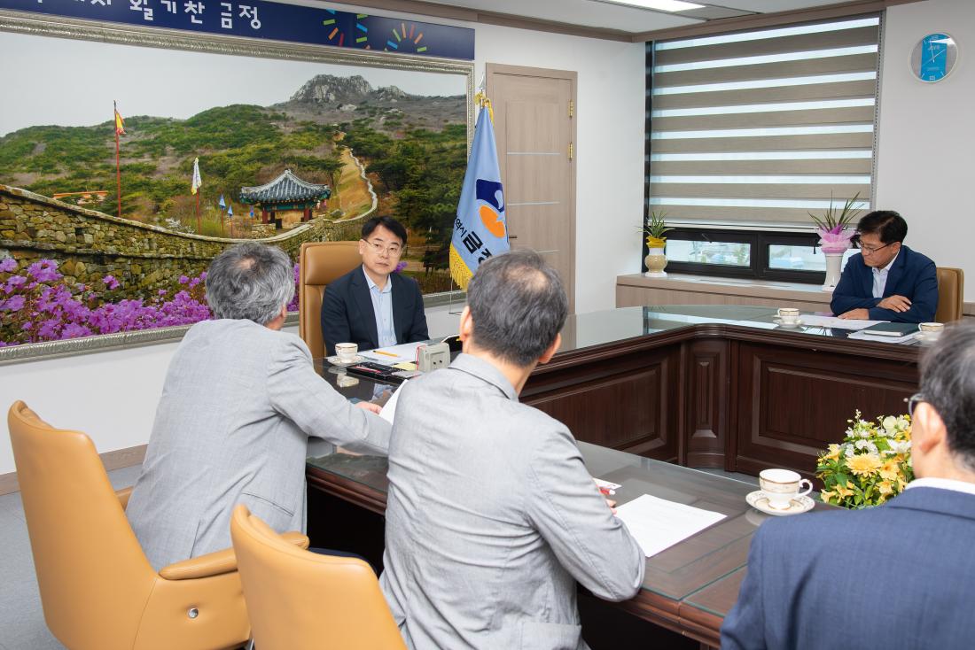 20250717_부산외대 글로컬 대학 지정 파트너십 구축 간담회_4.jpg