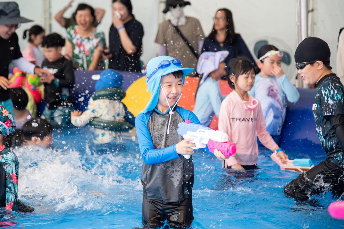 20250726_온천천 물놀이터 '금정 첨벙' 첫째 날_35.jpg