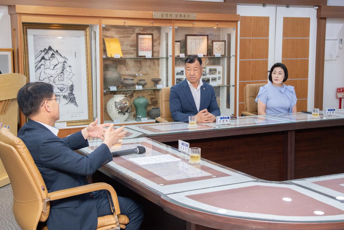 20250812_바르게살기운동금정구협의회, 수해복구 성금 기탁_7.jpg