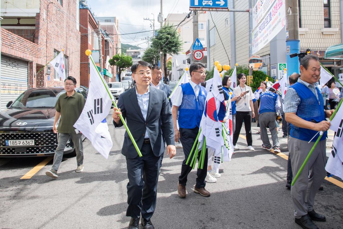 20250813_서1동 광복80주년 나라사랑 태극기 게양행사_11.jpg