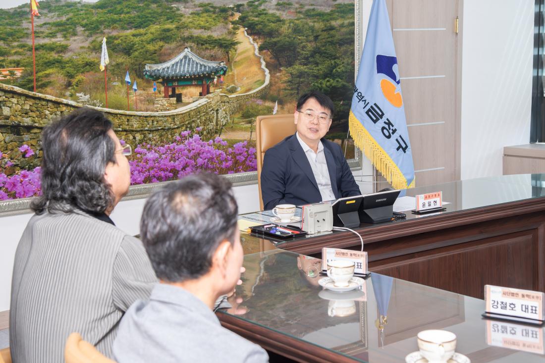 20250905_(사)동학, 2학기 학습지원 성품 기탁_3.jpg