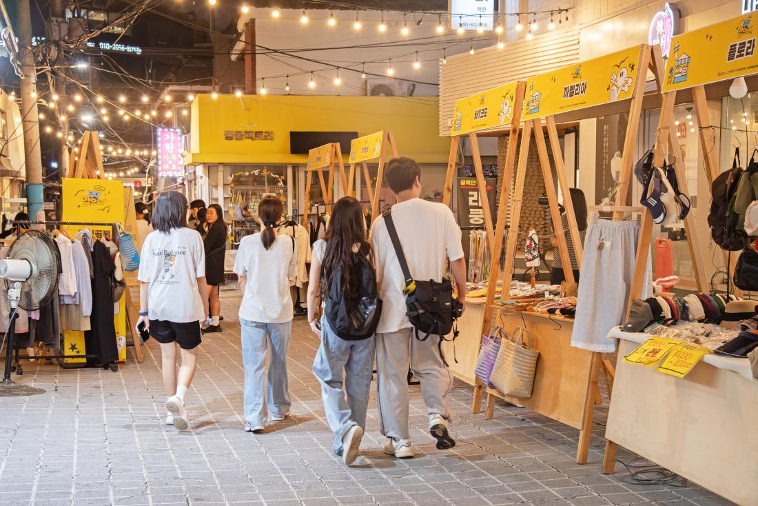 20250905_부산세일페스타 '부대 앞으로'_34.jpg