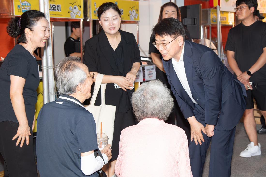 20250905_부산세일페스타 '부대 앞으로'_9.jpg