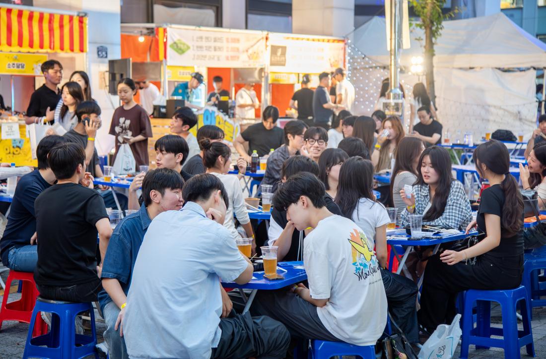 20250905_부산세일페스타 '부대 앞으로'_18.jpg