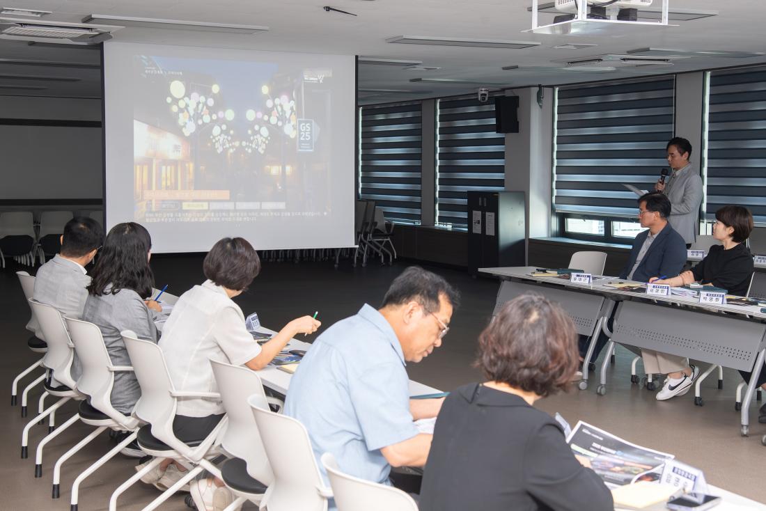 20250926_부산대학로 Renessance 빛거리 조성 용역 보고회_11.jpg