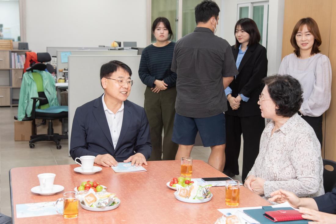 20250929_사회복지시설 방문_16.jpg