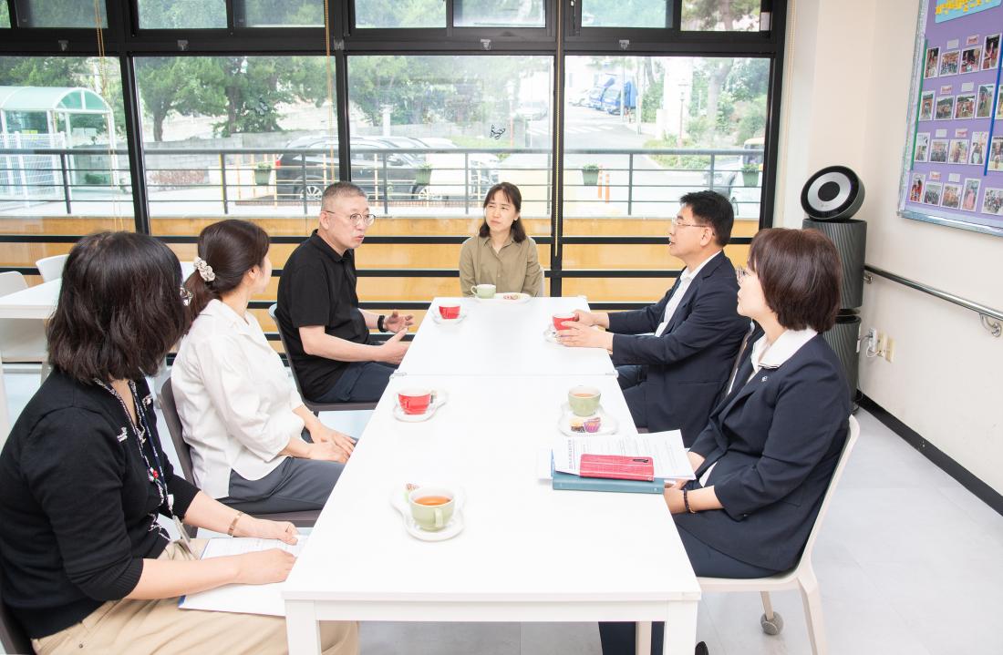 20250929_사회복지시설 방문_8.jpg