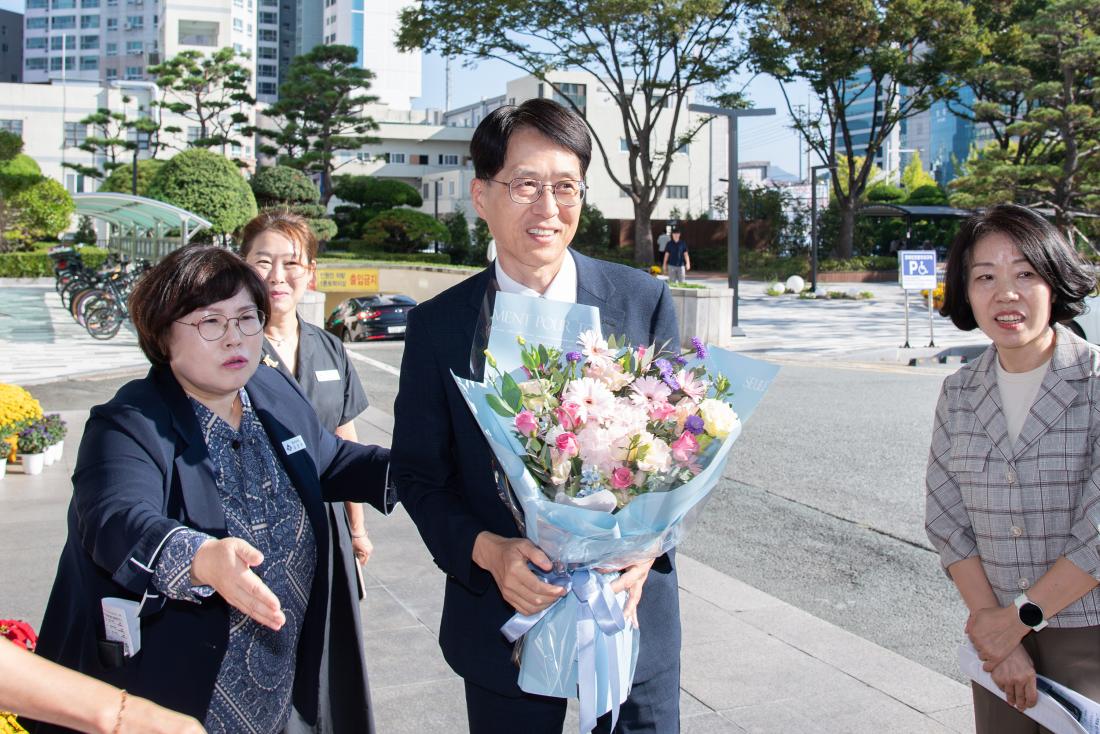 20251001_제29대 김학윤 부구청장 취임_12.jpg