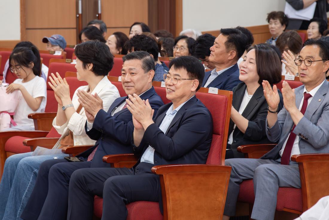 20251001_제29회 노인의 날 기념 제12회 금정愛 산다_18.jpg