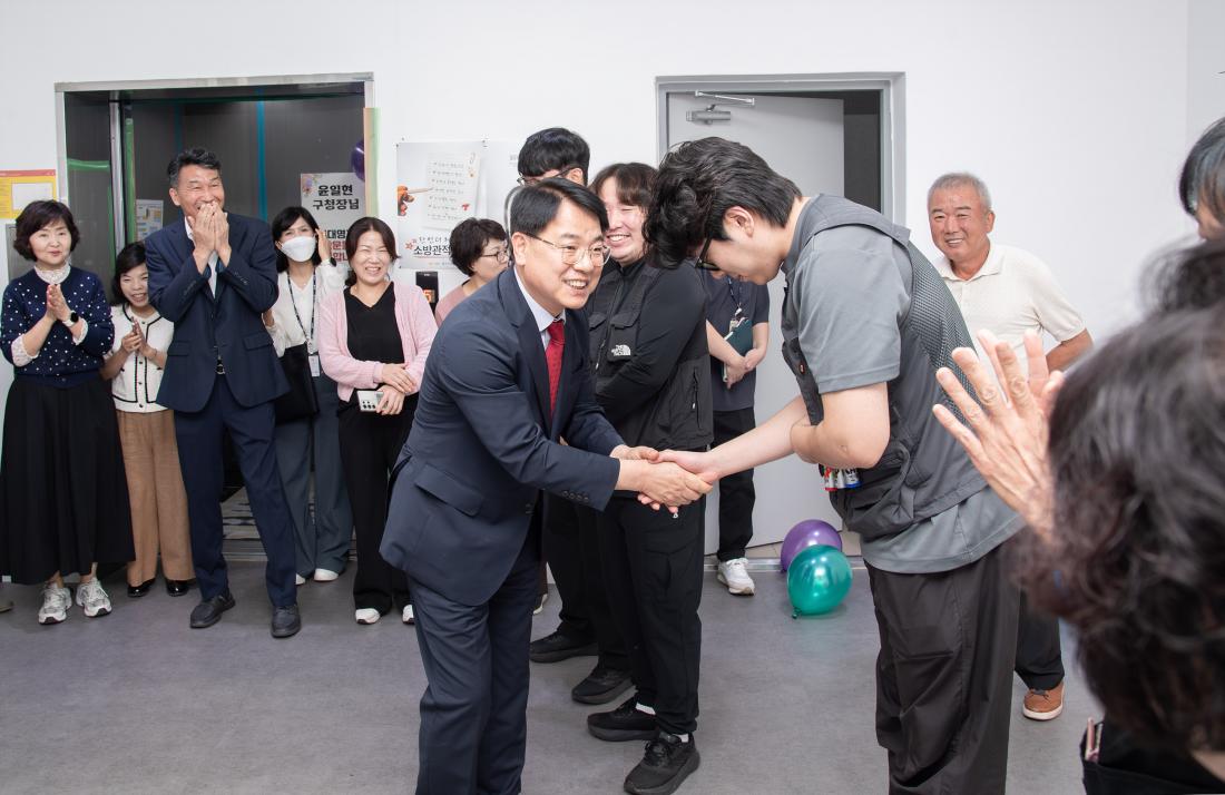 20251013_라라라 페스티벌 참여 우수사업장 현장방문_4.jpg