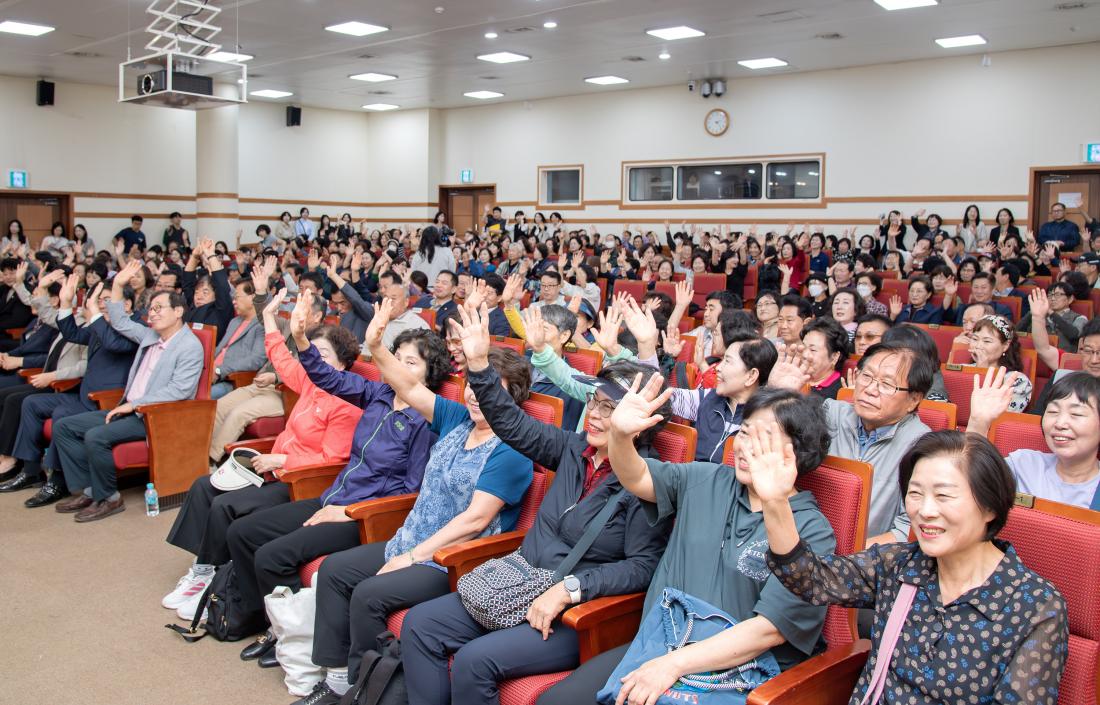 20251017_민선 지방자치 30주년, 취임 1주년 기념 주민 소통 콘서트_41.jpg