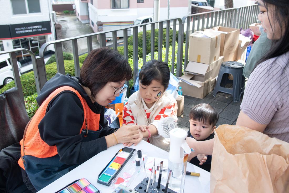 20251025_제3회 워킹 버스킹페스타_10.jpg