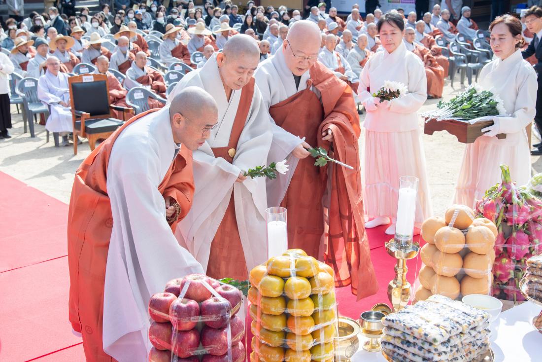 20251030_개산 1347주년 범어사 개산대재_17.jpg