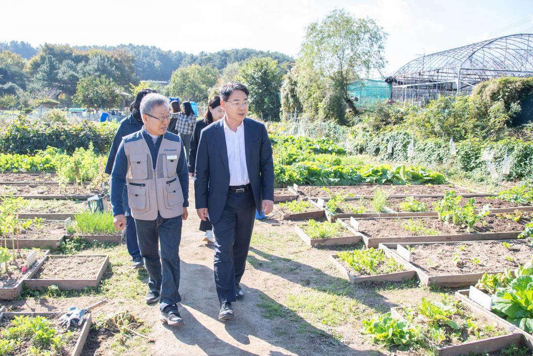 20251101_금정구 꼬마농부 체험 텃밭학교 졸업식_13.jpg