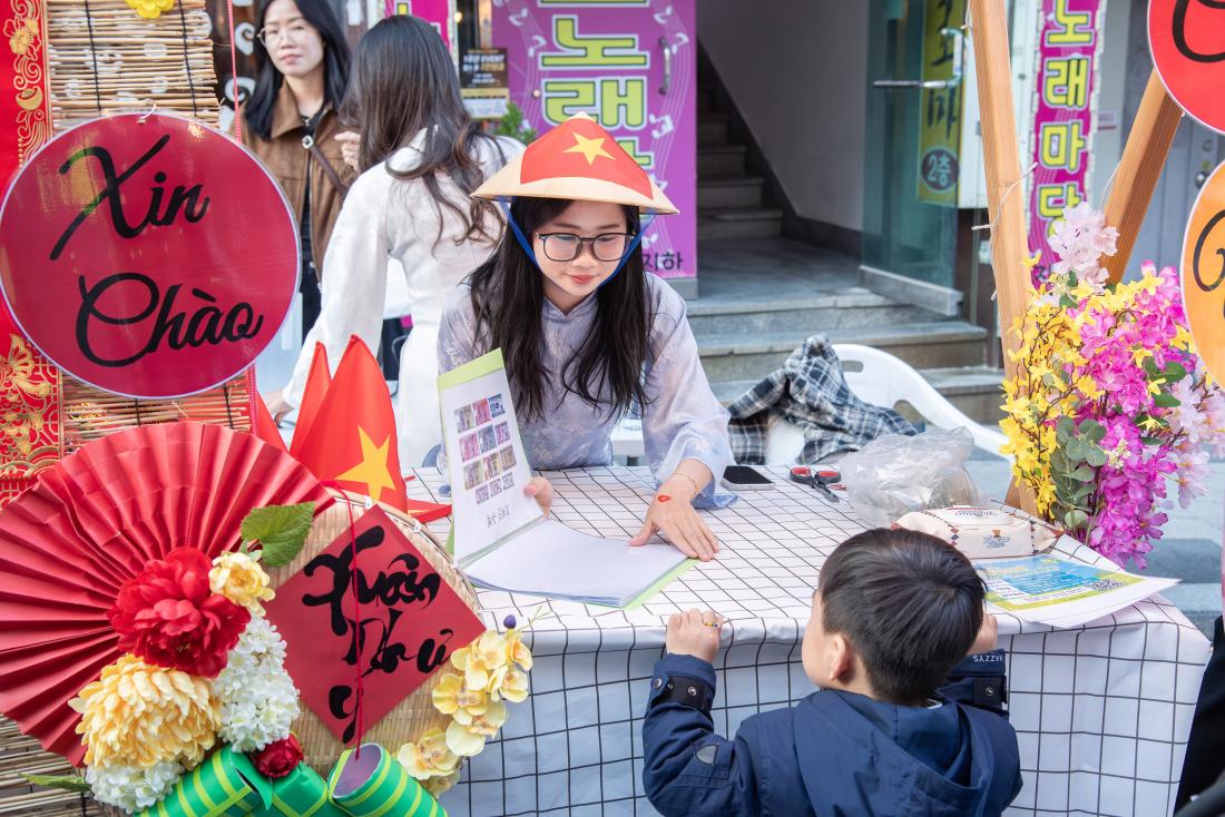 20251101_글로컬 문화 인 남산 페스티벌_29.jpg