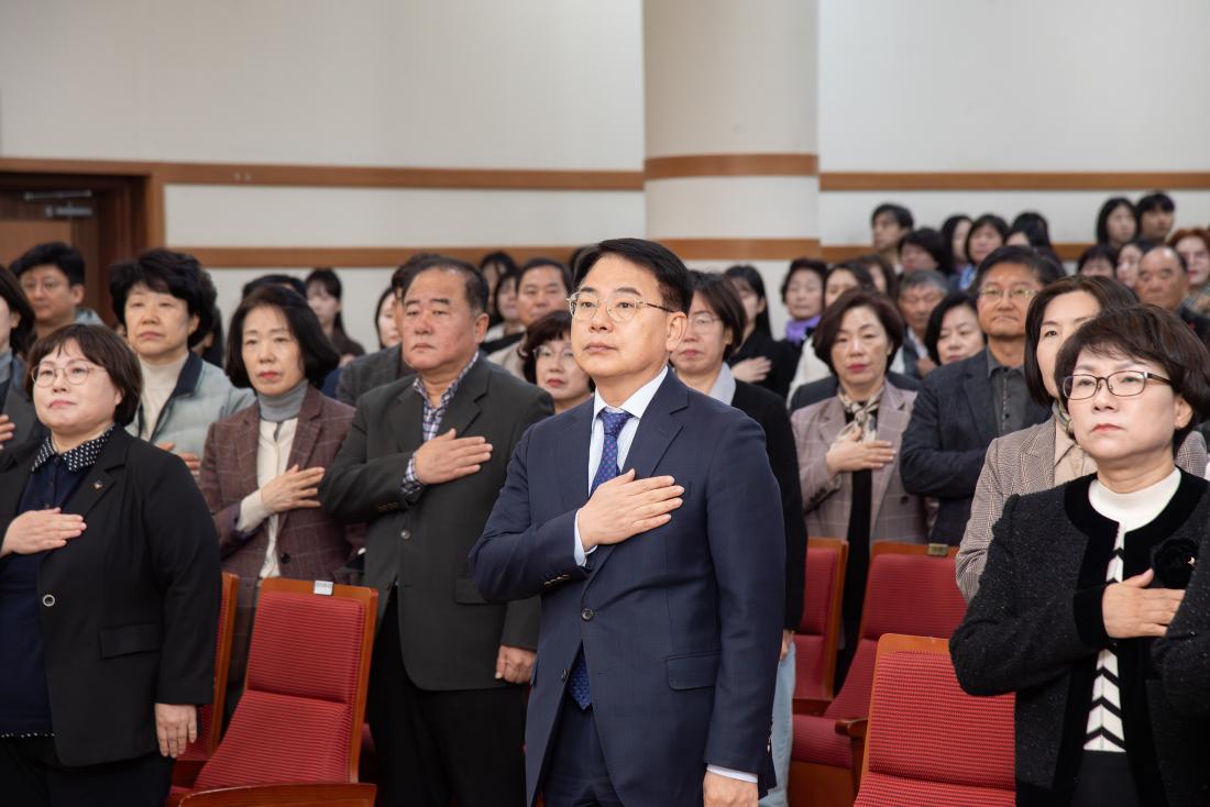 20251103_민선8기 10대 출범 1주년 정례조례_2.jpg