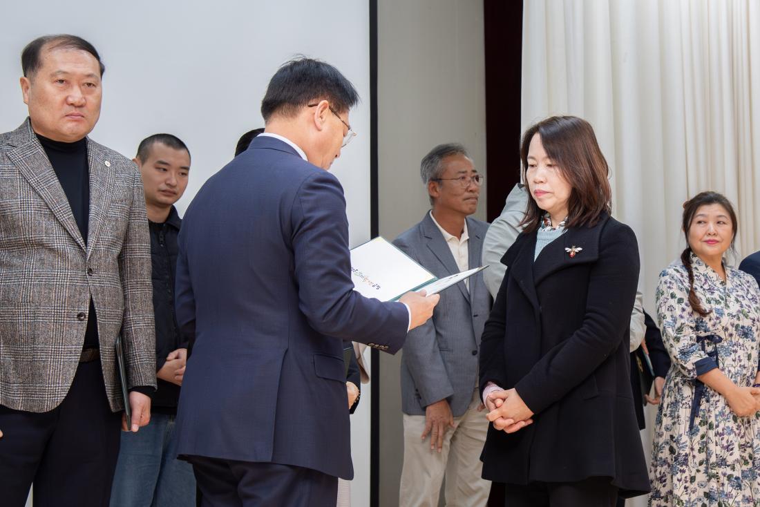 20251103_민선8기 10대 출범 1주년 정례조례_31.jpg