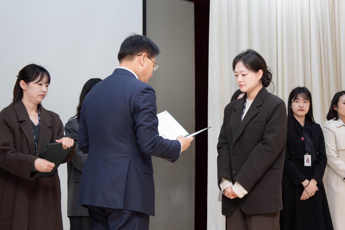 20251103_민선8기 10대 출범 1주년 정례조례_45.jpg