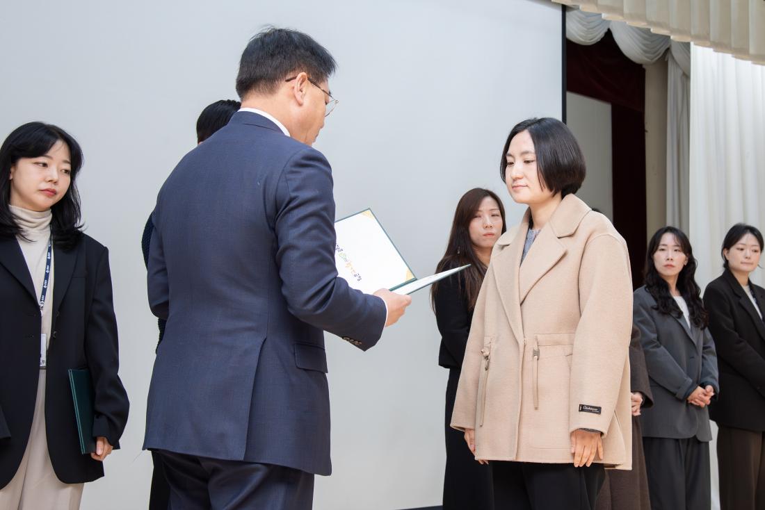 20251103_민선8기 10대 출범 1주년 정례조례_41.jpg