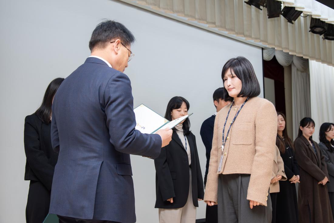 20251103_민선8기 10대 출범 1주년 정례조례_38.jpg