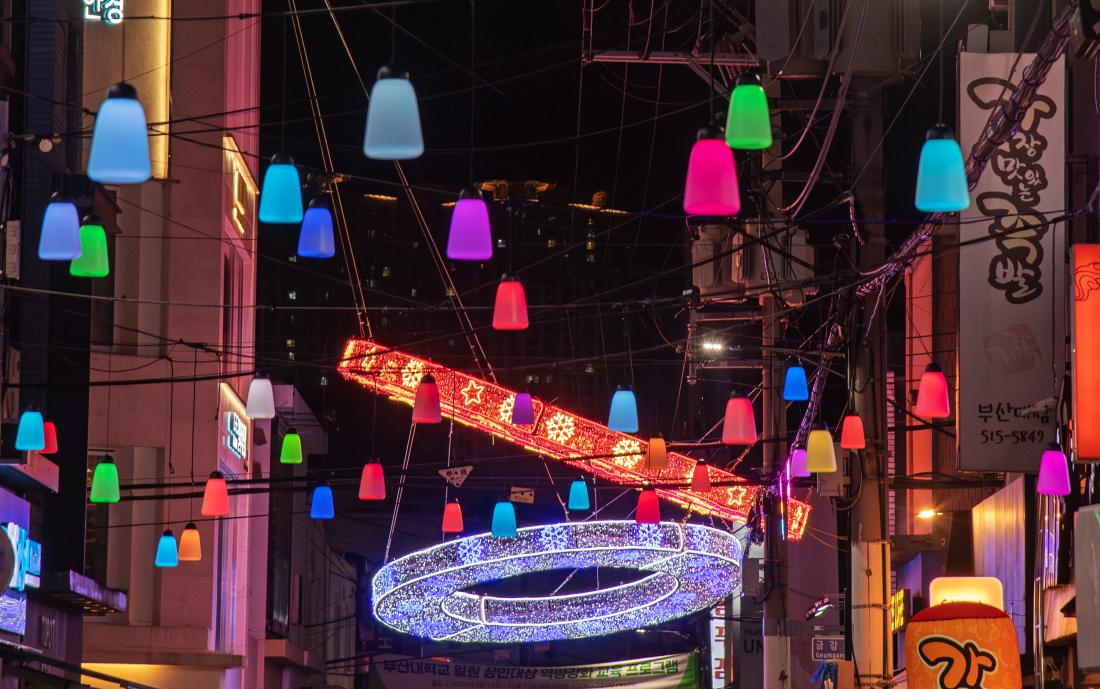 20251029_부산대학로 빛거리_4.jpg