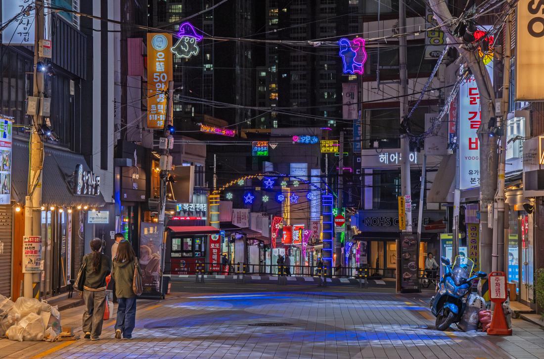 20251029_부산대학로 빛거리_10_2.jpg