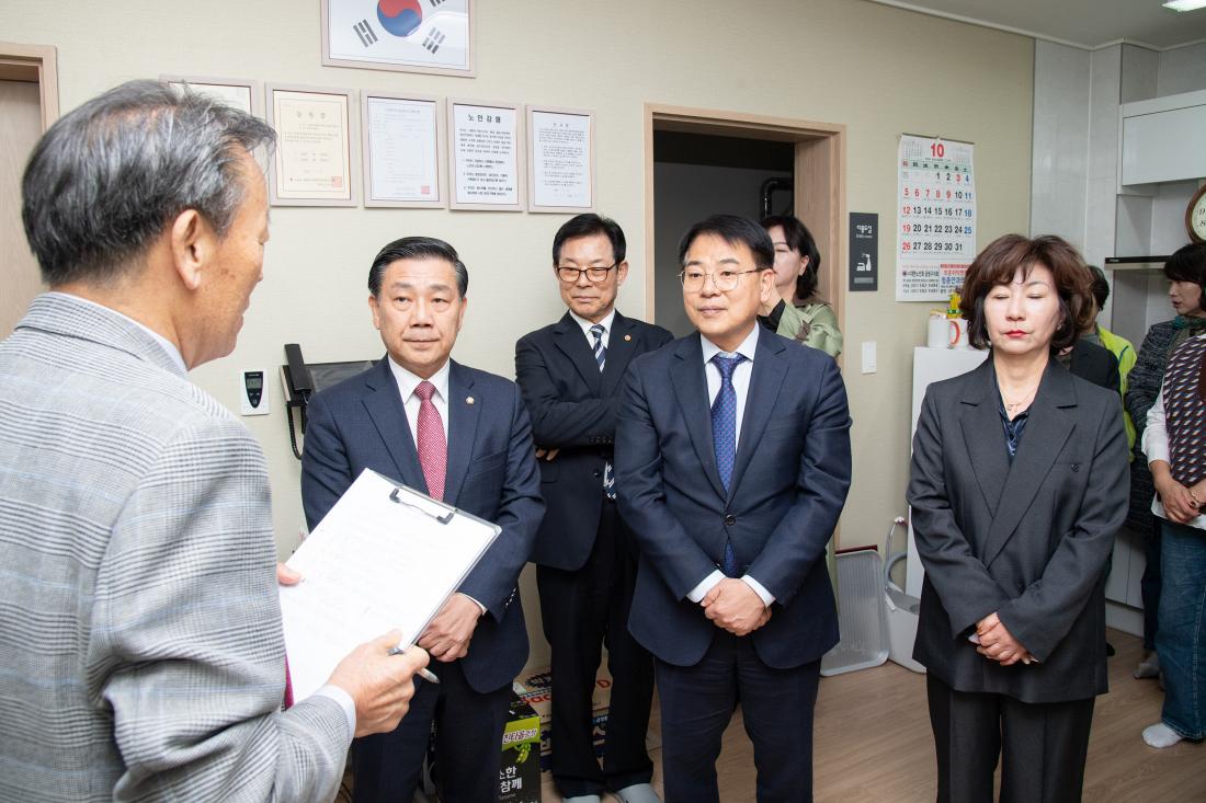 20251103_온천장역 동원로얄듀크아파트 경로당 개소식_6.jpg