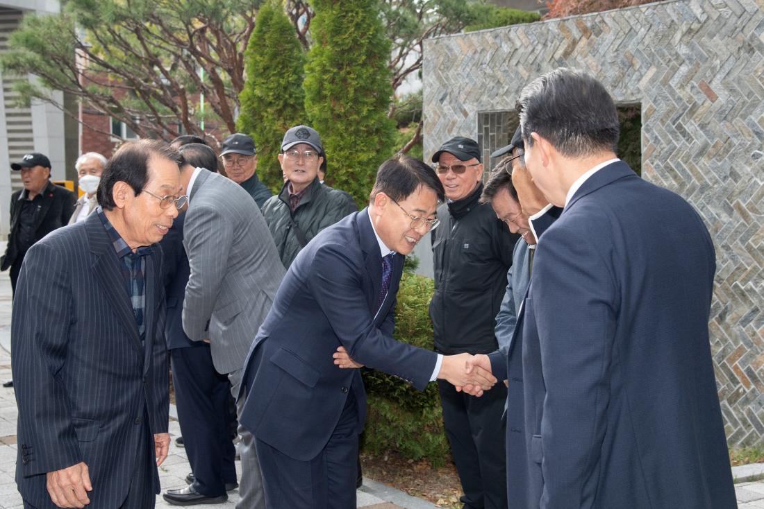 20251103_온천장역 동원로얄듀크아파트 경로당 개소식_2.jpg