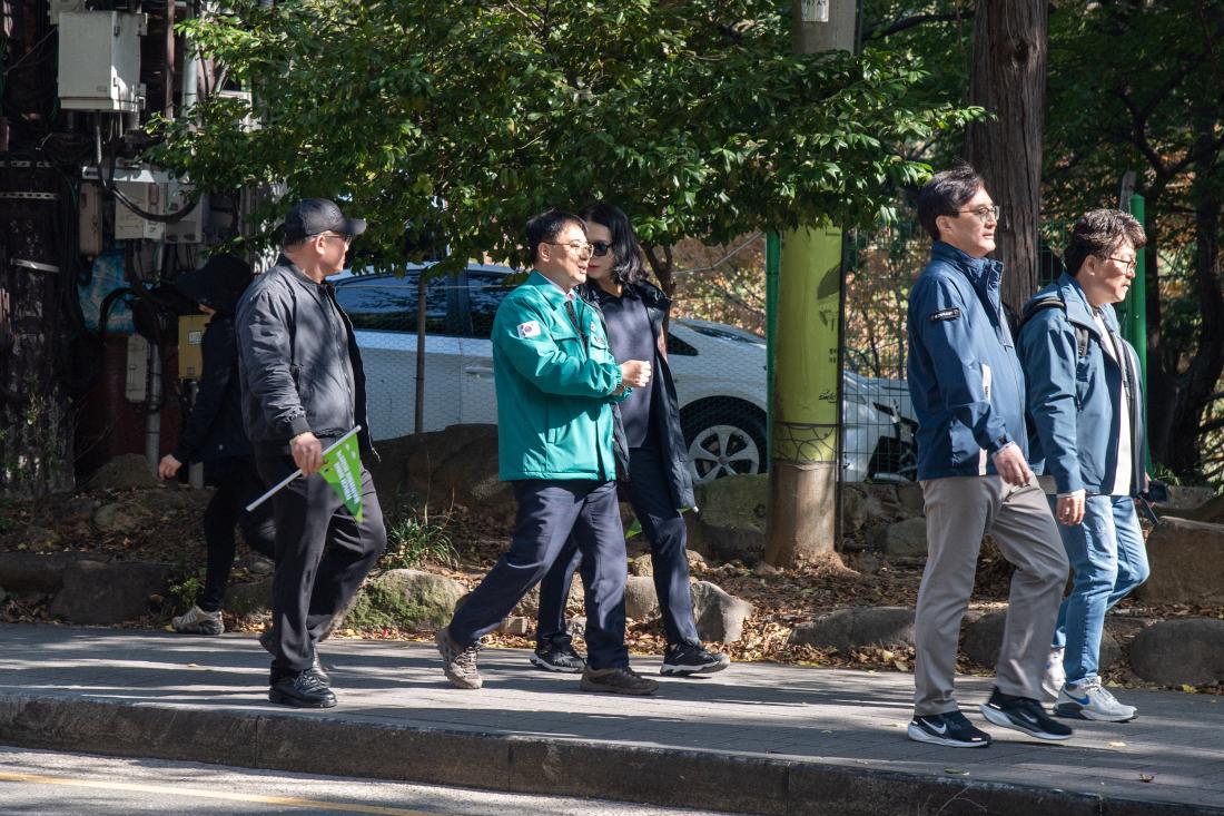 20251104_노사민정 걷기대회_16.jpg