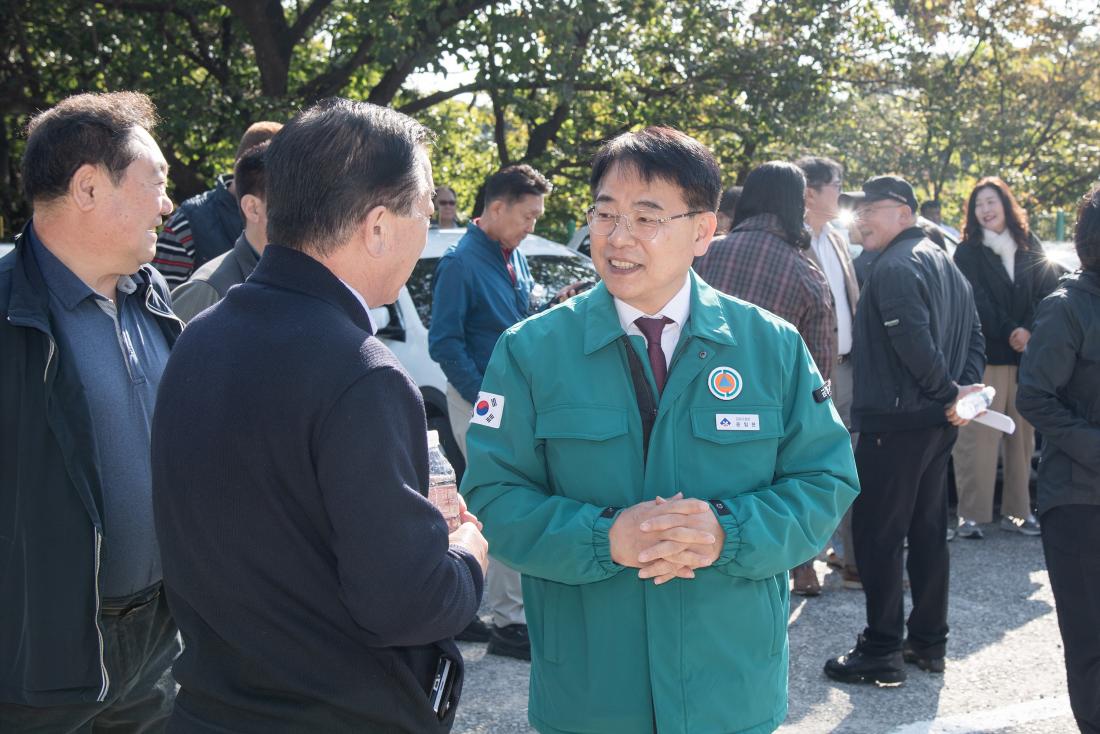 20251104_노사민정 걷기대회_7.jpg