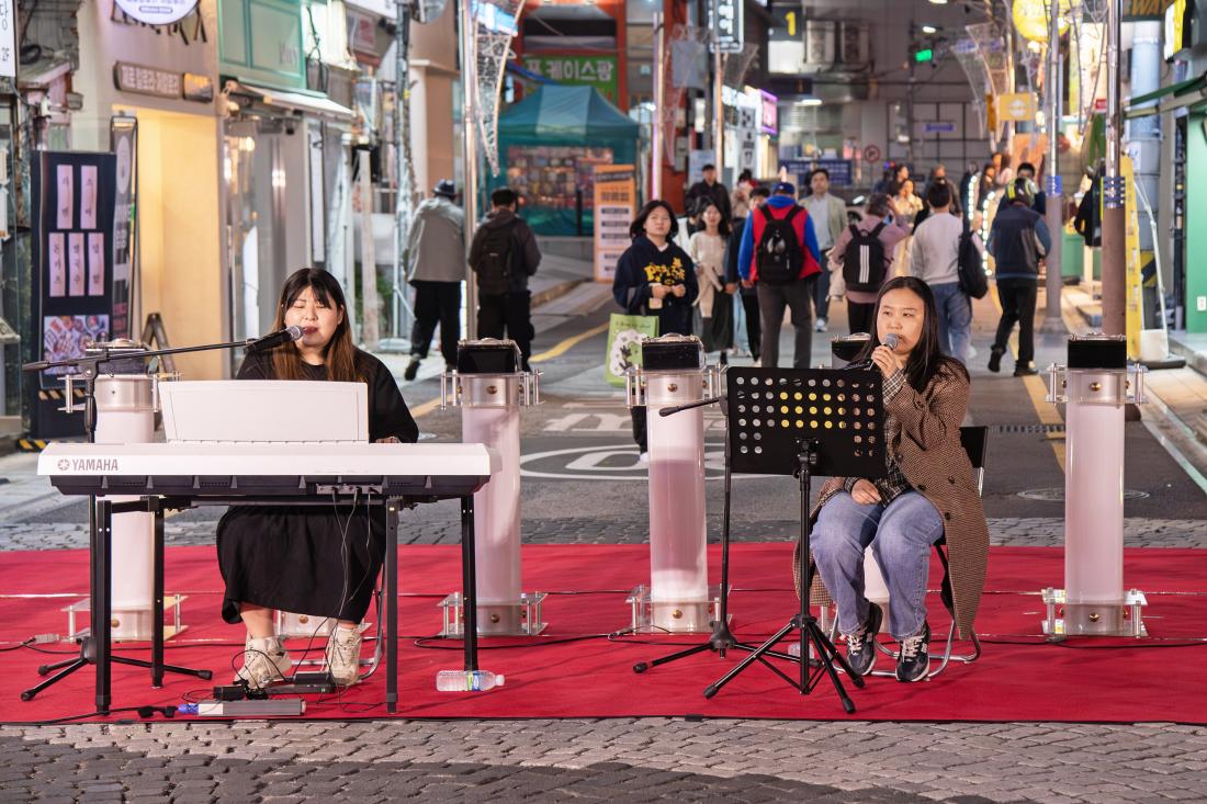 20251106_부산대학로 빛거리 점등식_21.jpg