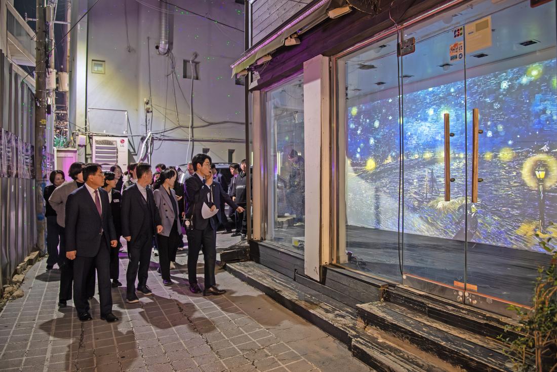 20251106_부산대학로 빛거리 점등식_15.jpg