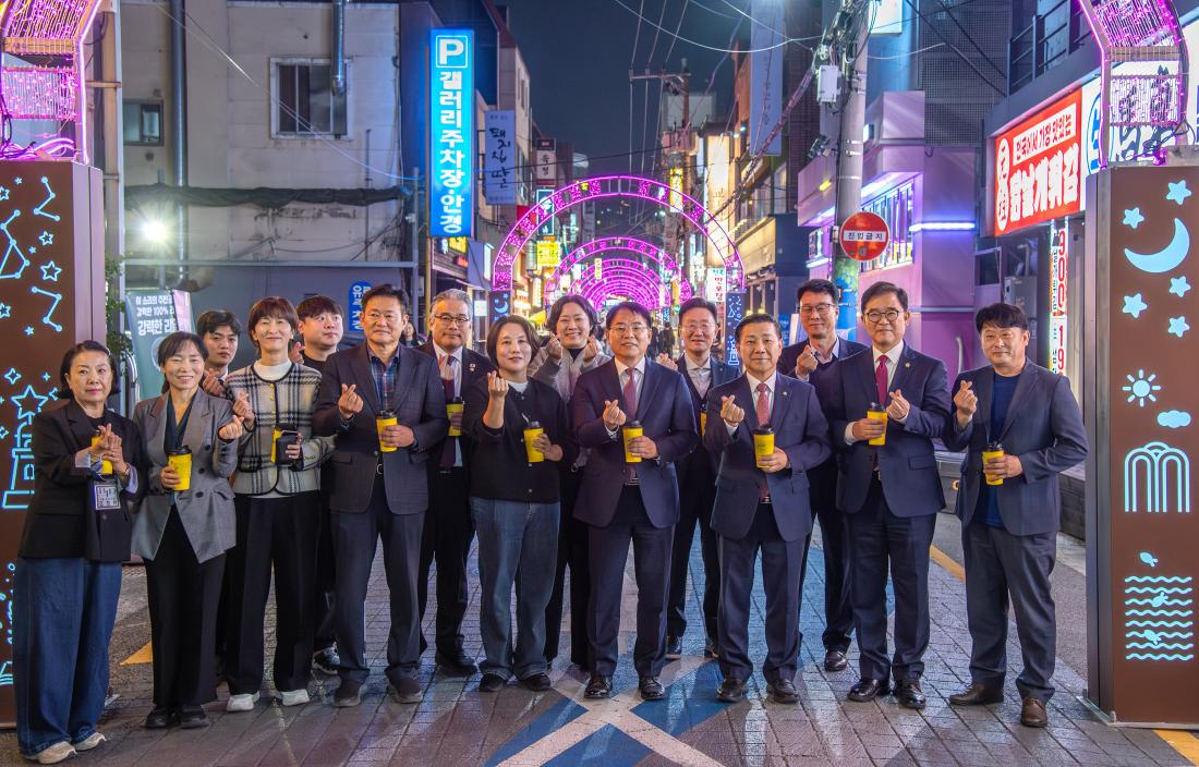 20251106_부산대학로 빛거리 점등식_20.jpg