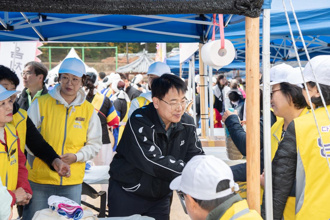 20251108_금정구민 한마음 체육대회-동부스방문_10.jpg