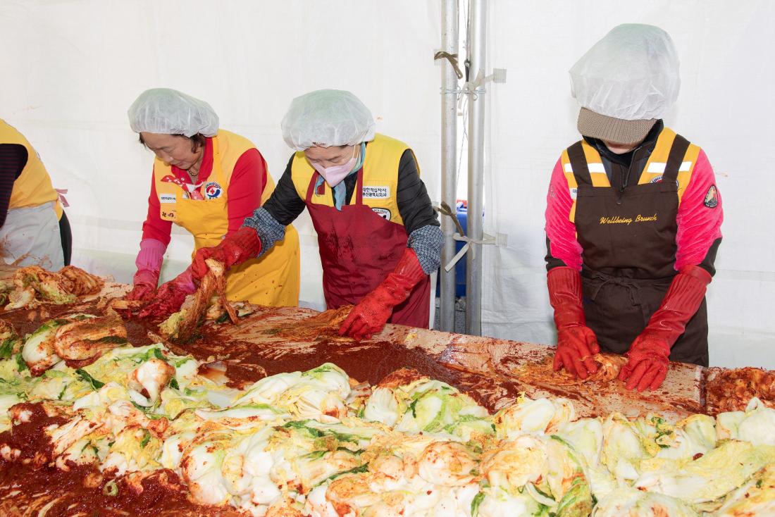 20251127_구서2동 적십자봉사회, 사랑의 김장나눔 행사_4.jpg