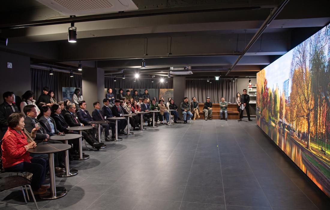 20251127_부산대학로 버추얼 팝업 개소식_16.jpg