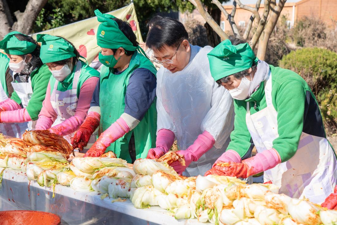 20251128_선두구동 새마을부녀회, 사랑의 김장나눔 행사_4.jpg