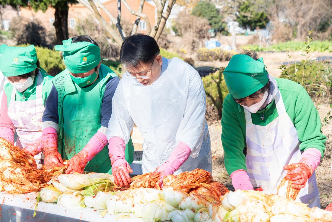 20251128_선두구동 새마을부녀회, 사랑의 김장나눔 행사_7.jpg