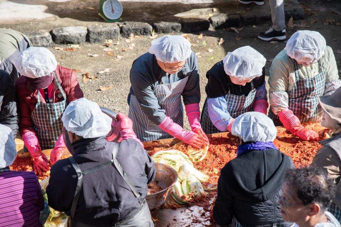 20251130_성불사, 사랑의 김장나눔 행사_12.jpg