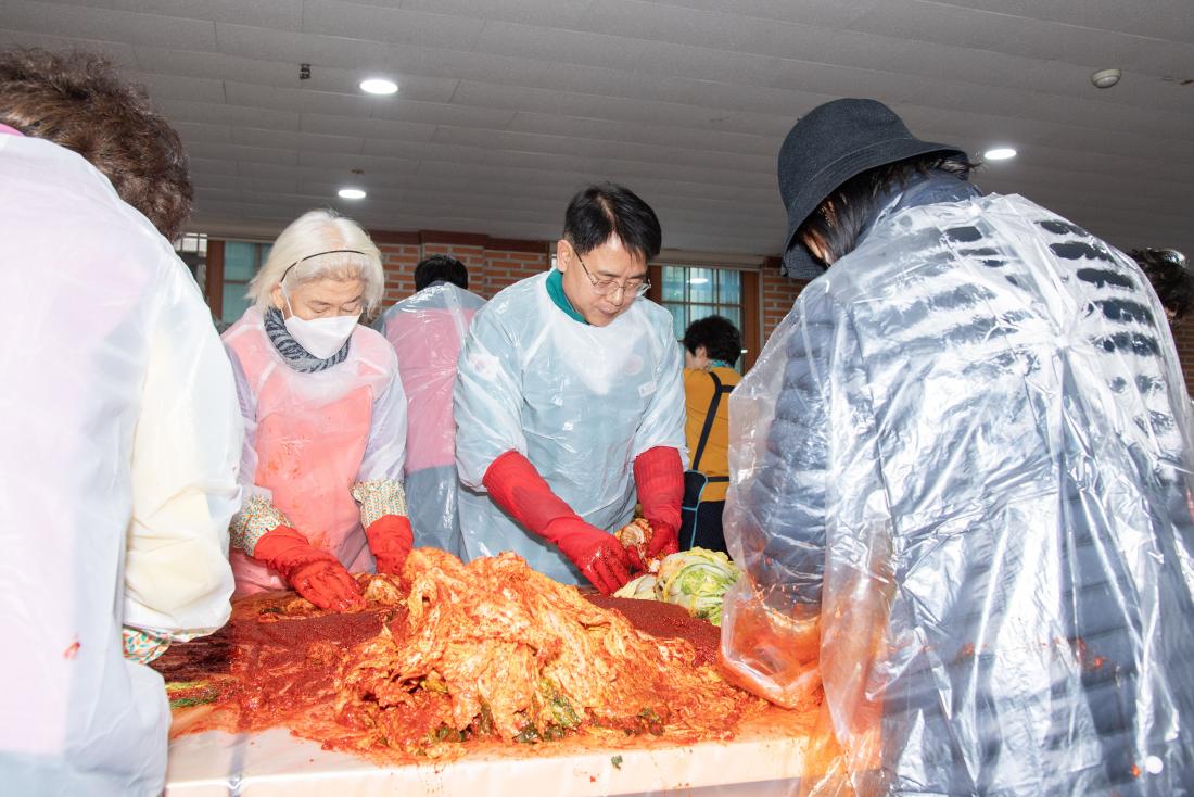 20251202_서3동 지역사회보장협의체, 사랑의 김장나눔 행사_4_1.jpg