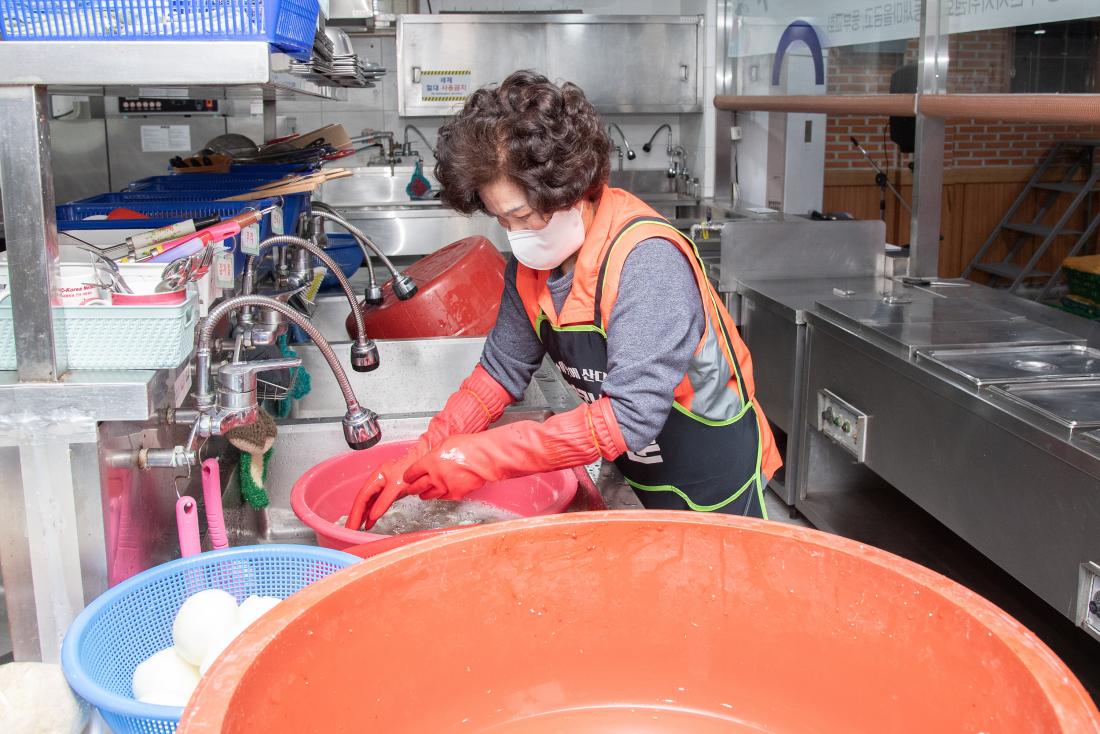 20251202_서3동 지역사회보장협의체, 사랑의 김장나눔 행사_12.jpg